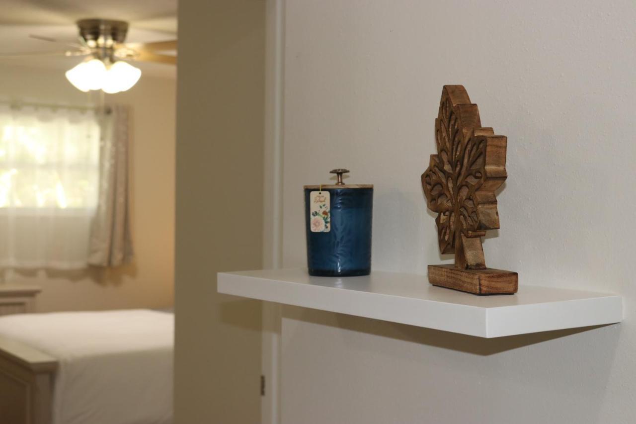Hidden Sapphire-Apartment With Kitchen And Laundry Lakeland Eksteriør bilde